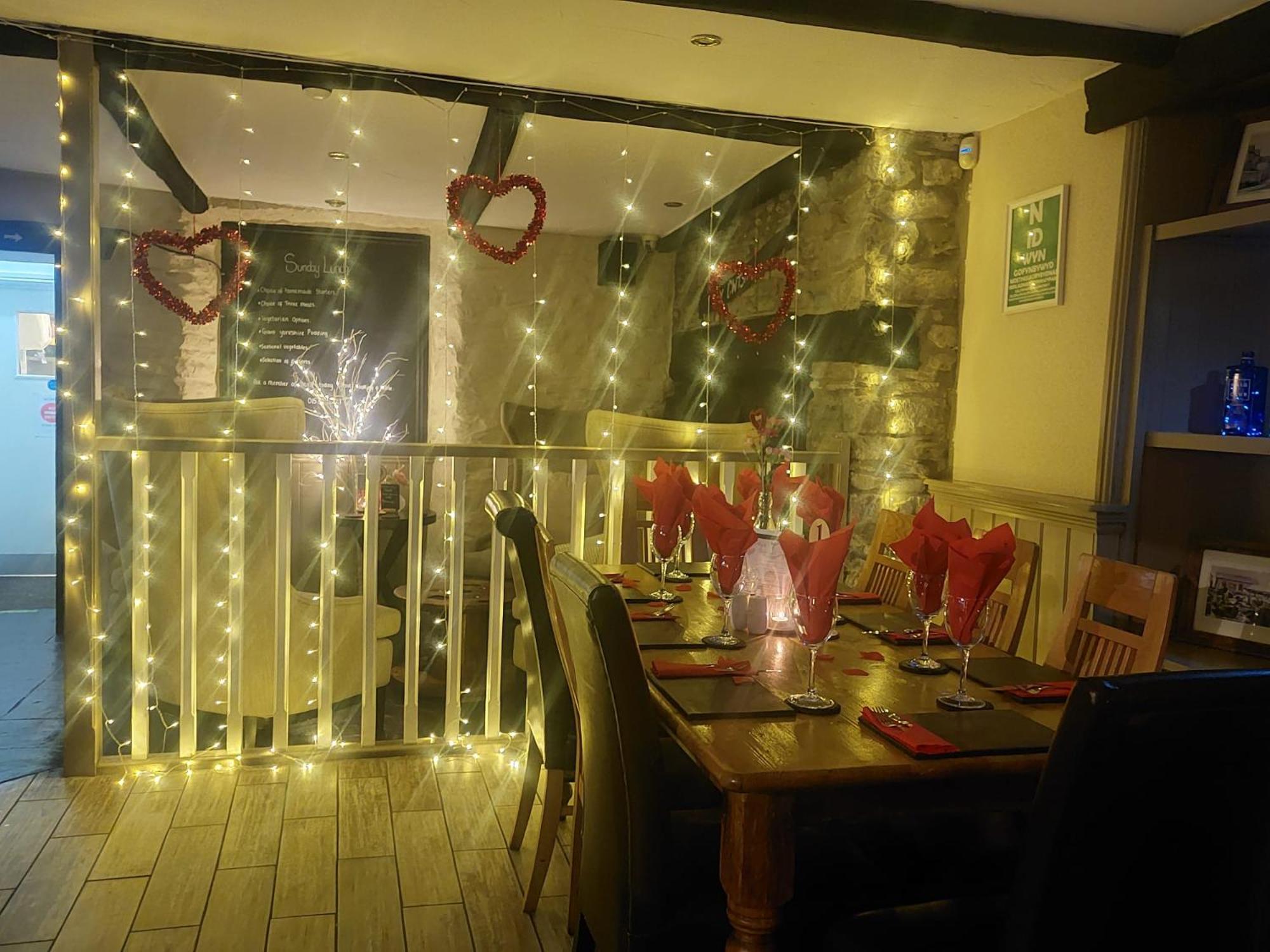 The Black Lion Royal Hotel Lampeter Esterno foto